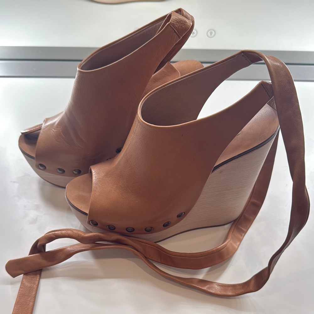 Vintage CHLOE Wedges